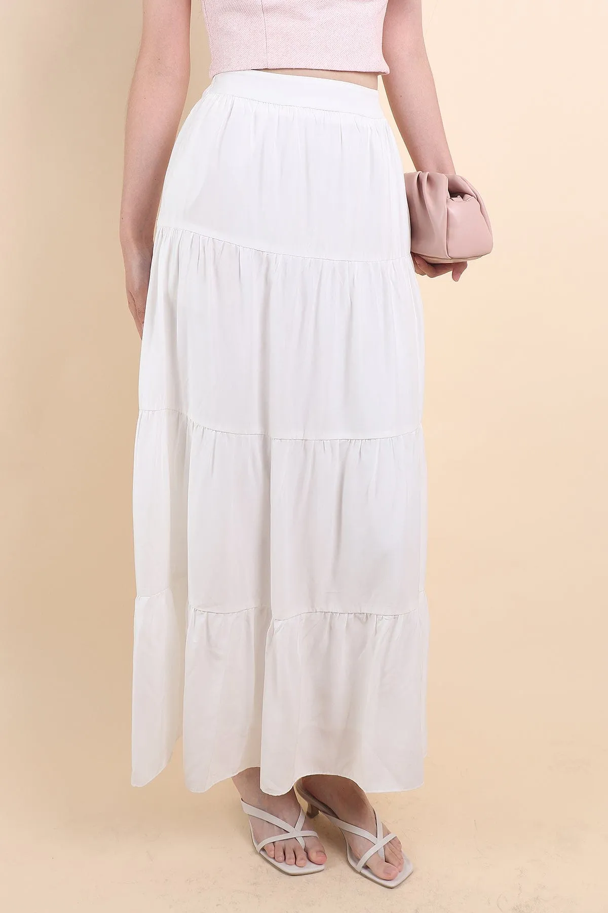 AMOR MAXI SKIRT IN WHITE