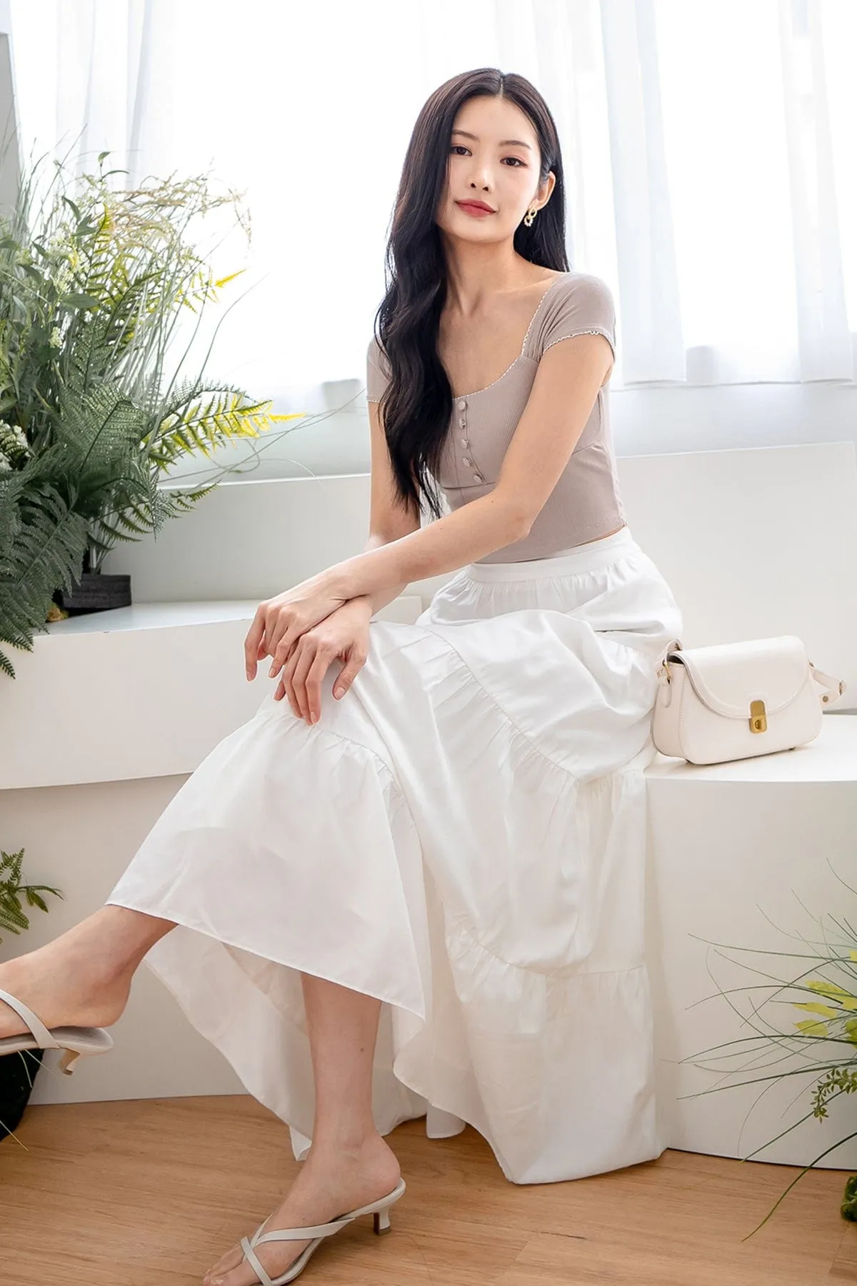 AMOR MAXI SKIRT IN WHITE
