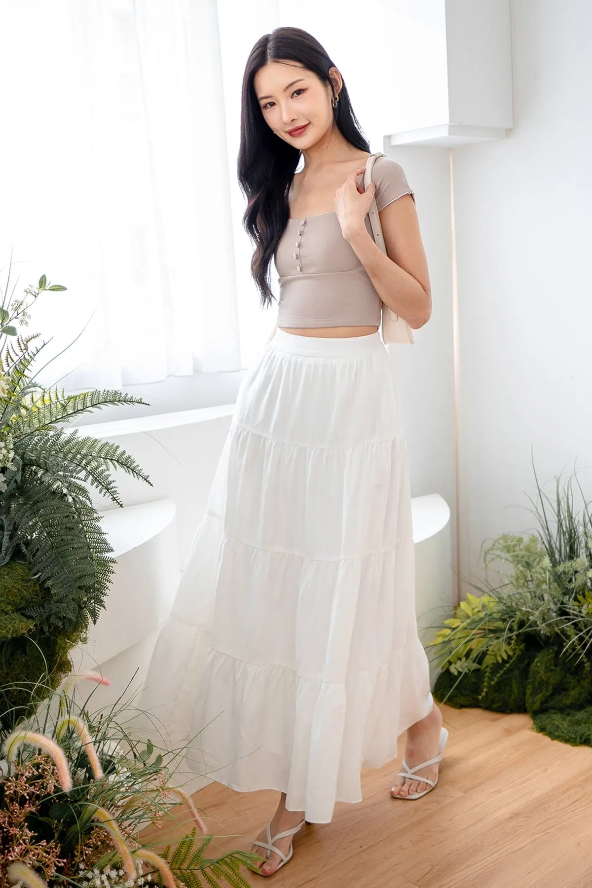 AMOR MAXI SKIRT IN WHITE