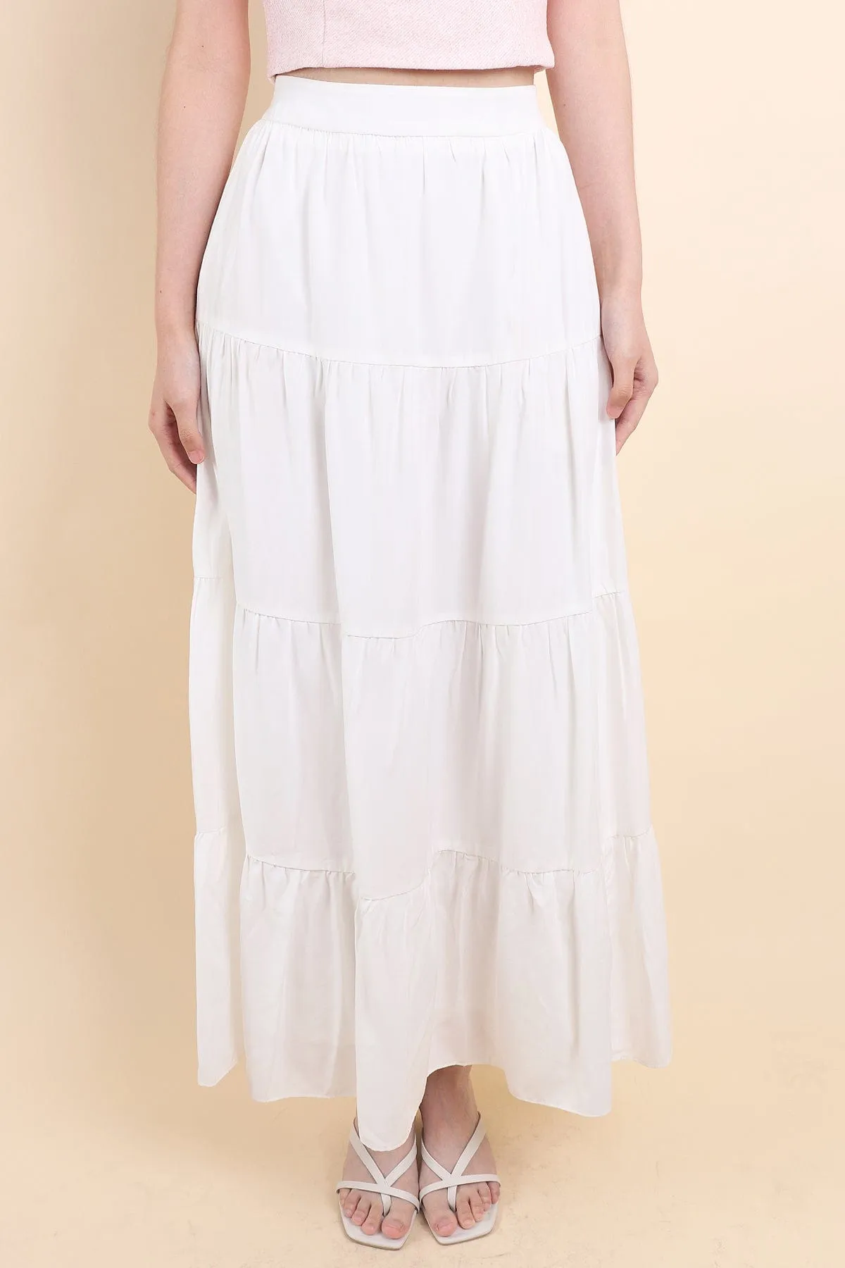AMOR MAXI SKIRT IN WHITE