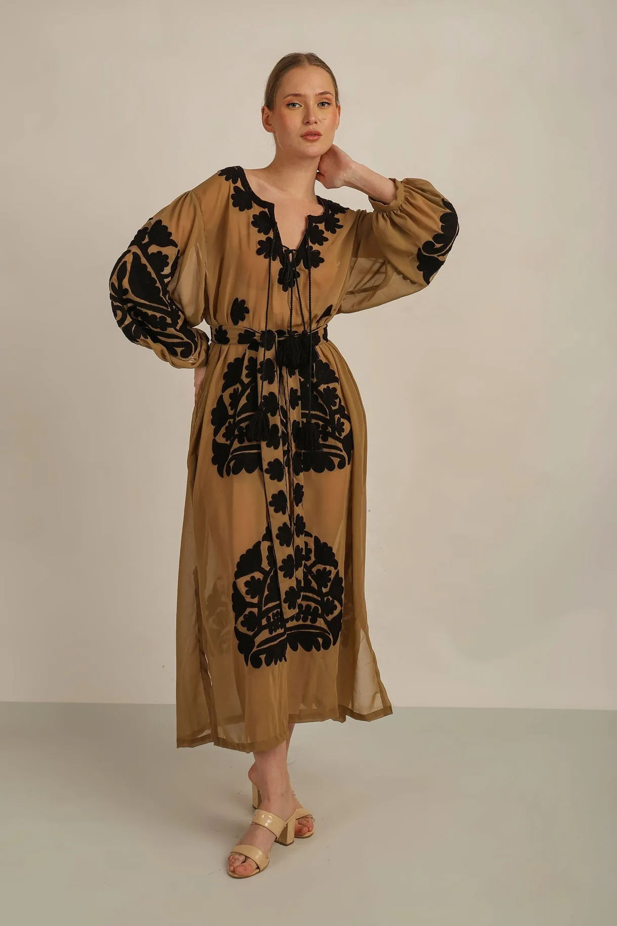 Anannasa - Away Dress - Beige
