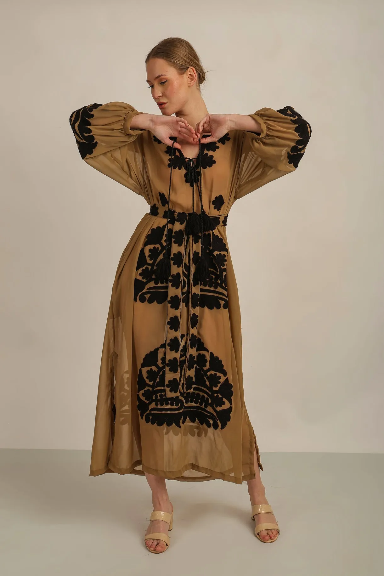 Anannasa - Away Dress - Beige