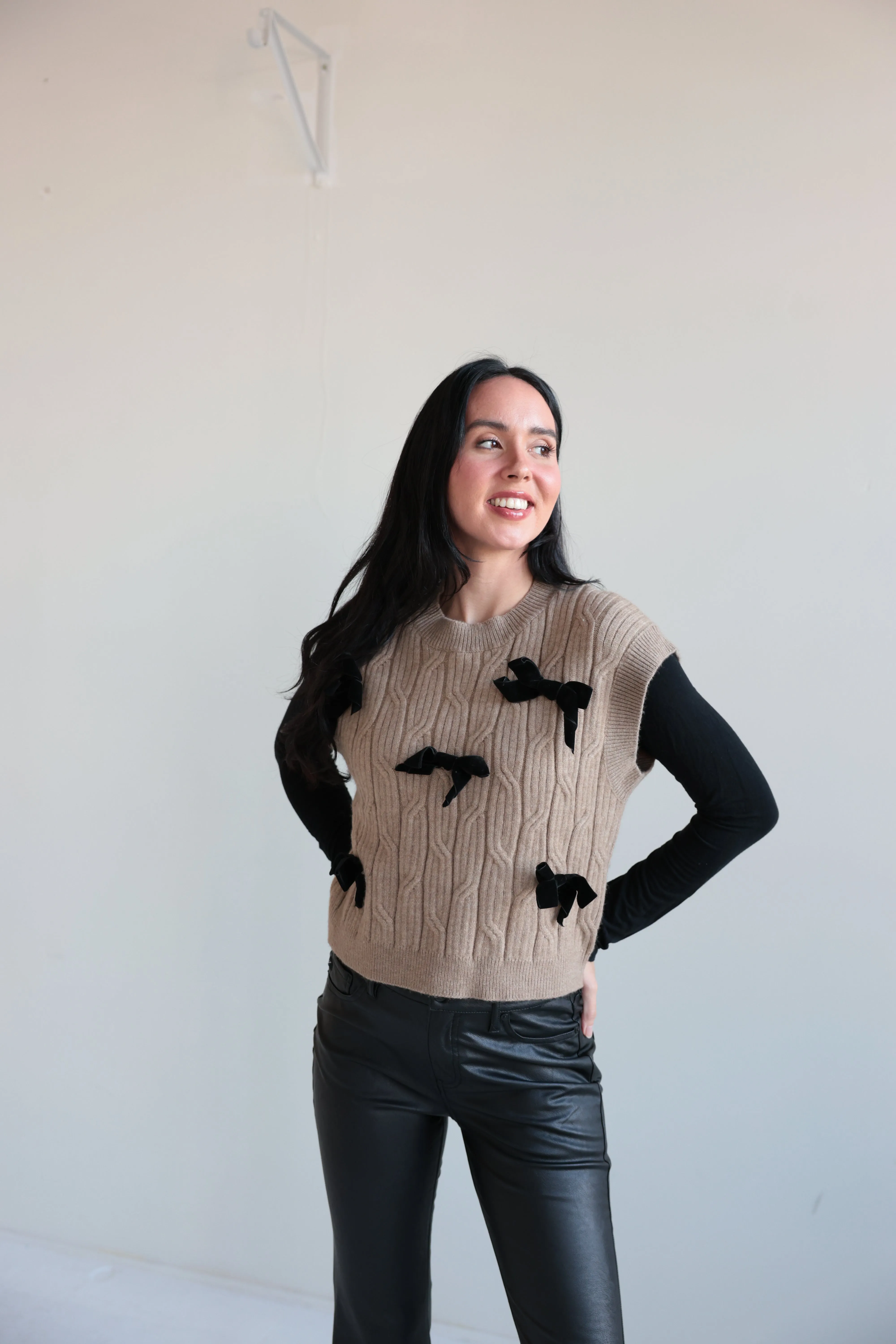 Bow-Embellished Cable Knit Sweater Vest-Final Sale