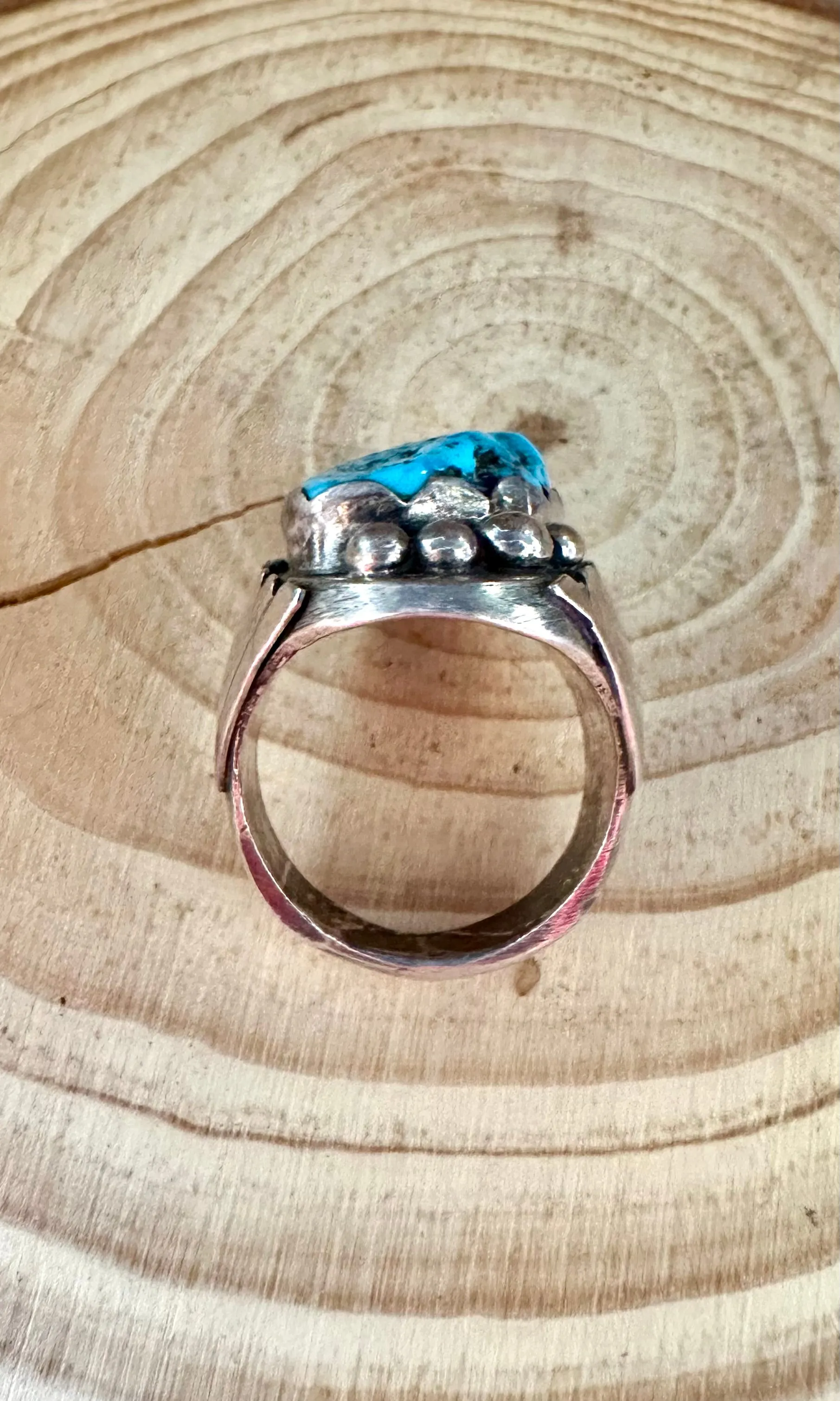 DIG DEEP 1970s Vintage Turquoise and Silver Mens Ring • Size 10 1/2