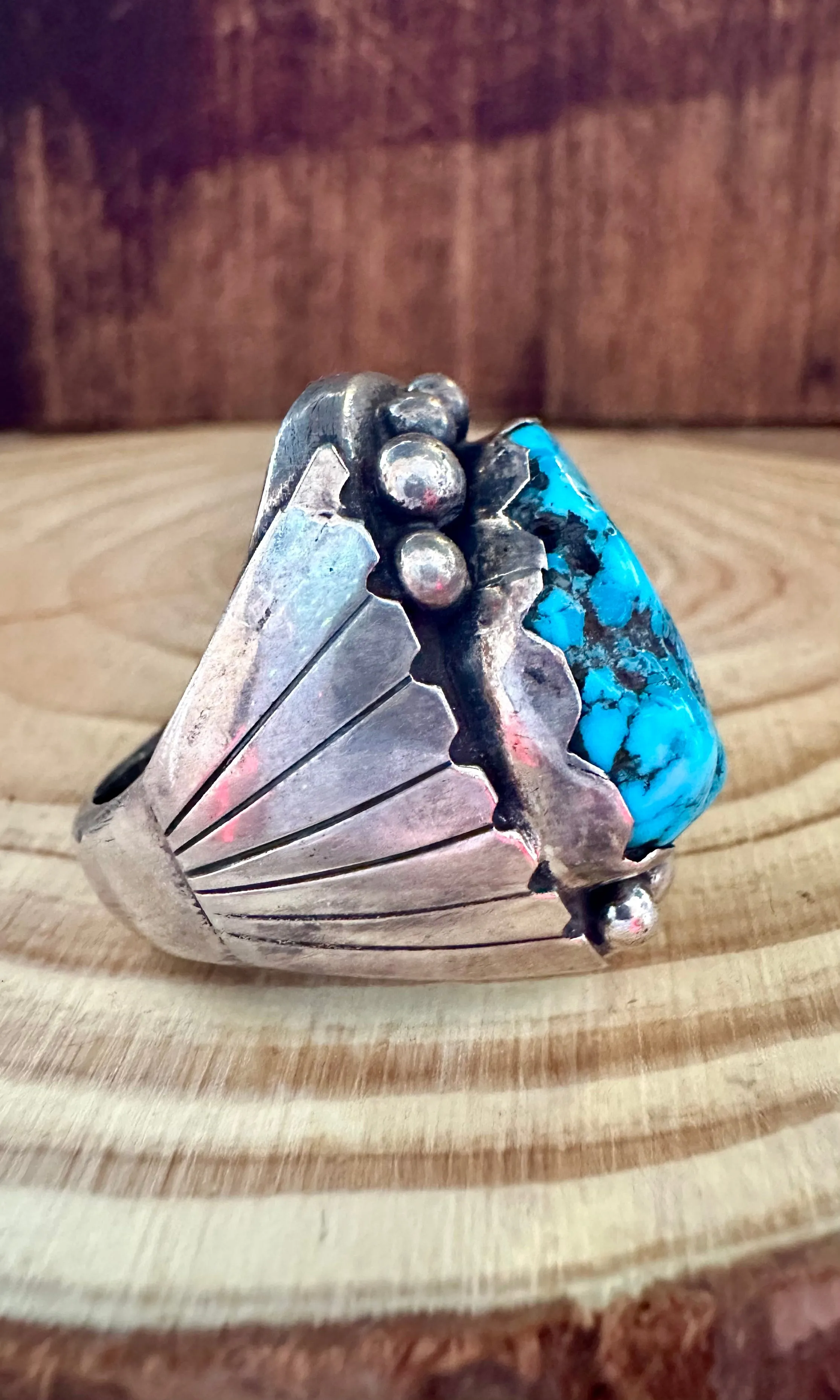 DIG DEEP 1970s Vintage Turquoise and Silver Mens Ring • Size 10 1/2