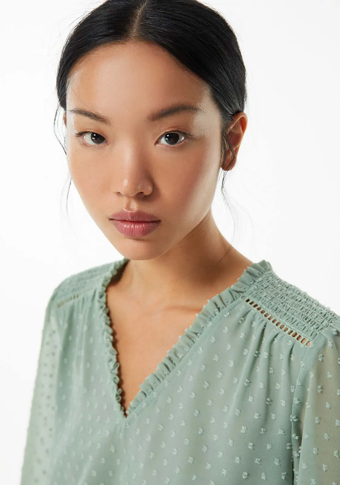 Elastic details plumetis blouse - Green