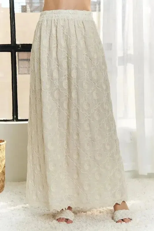 Elastic Waist Applique Maxi Skirt – Elegant, Comfortable & Flattering for All-Day Wear