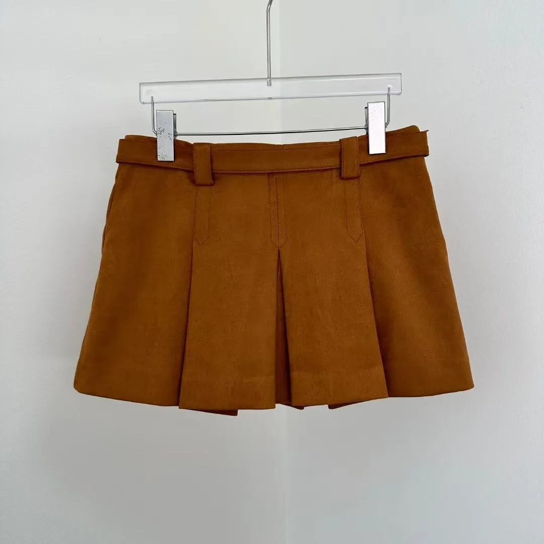 Gold letter belt high-end skirt