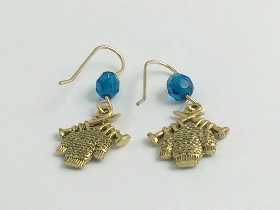 Gold tone Pewter & 14kgf sweater w/knitting needles dangle earrings, knit, yarn