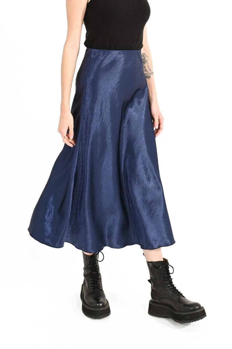 LONG SATINY SKIRT