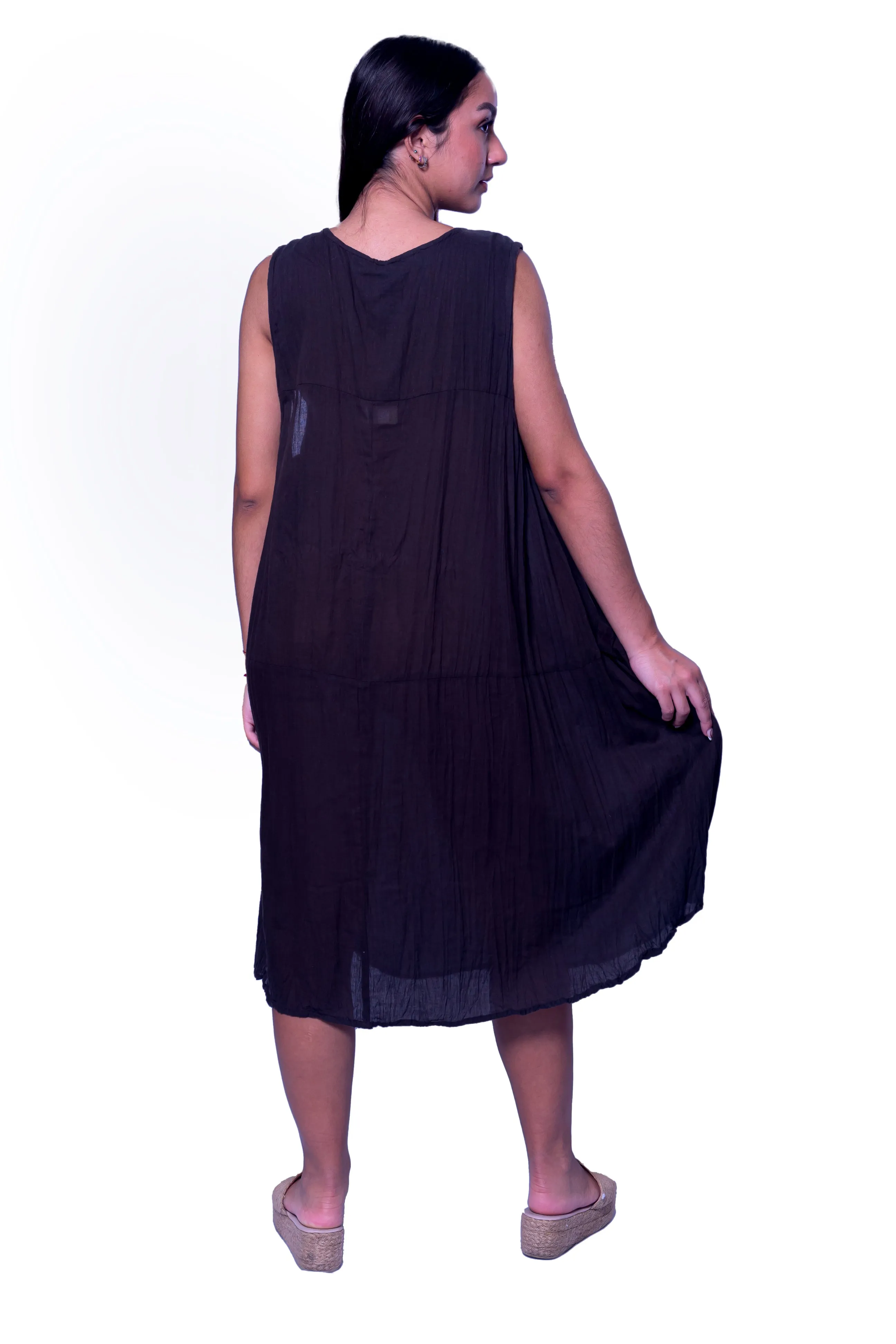 Plain Midi dress in Black