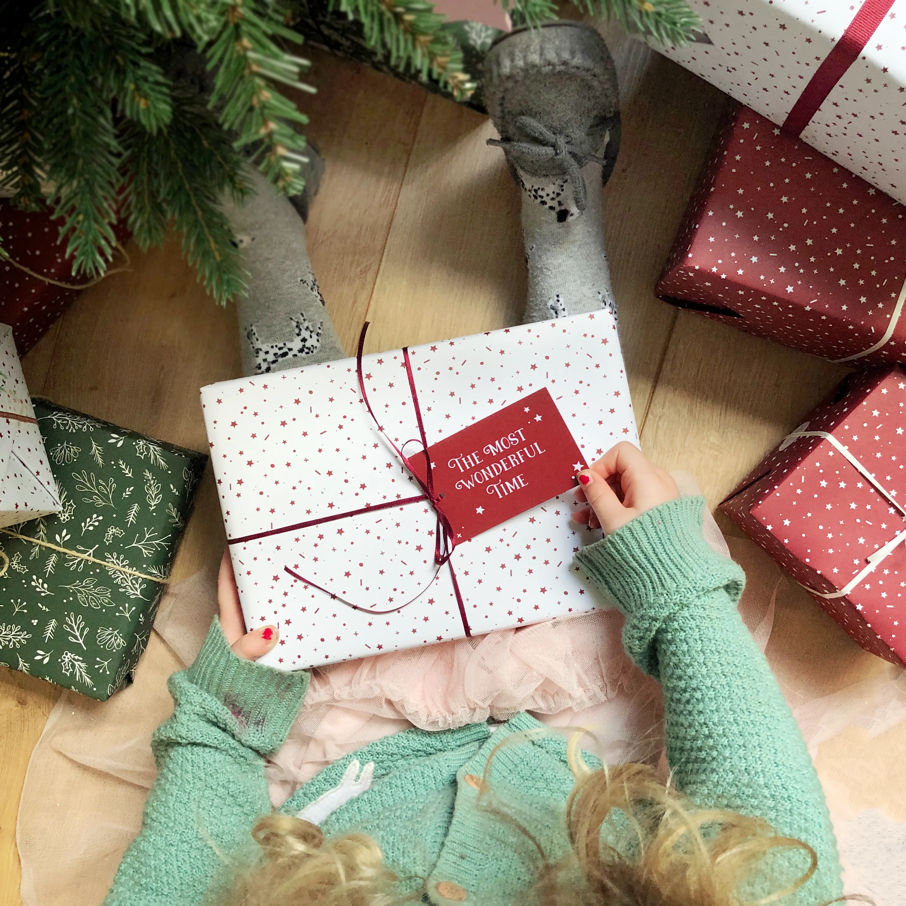 Recycled White Wonderful Wrapping Paper Stickers