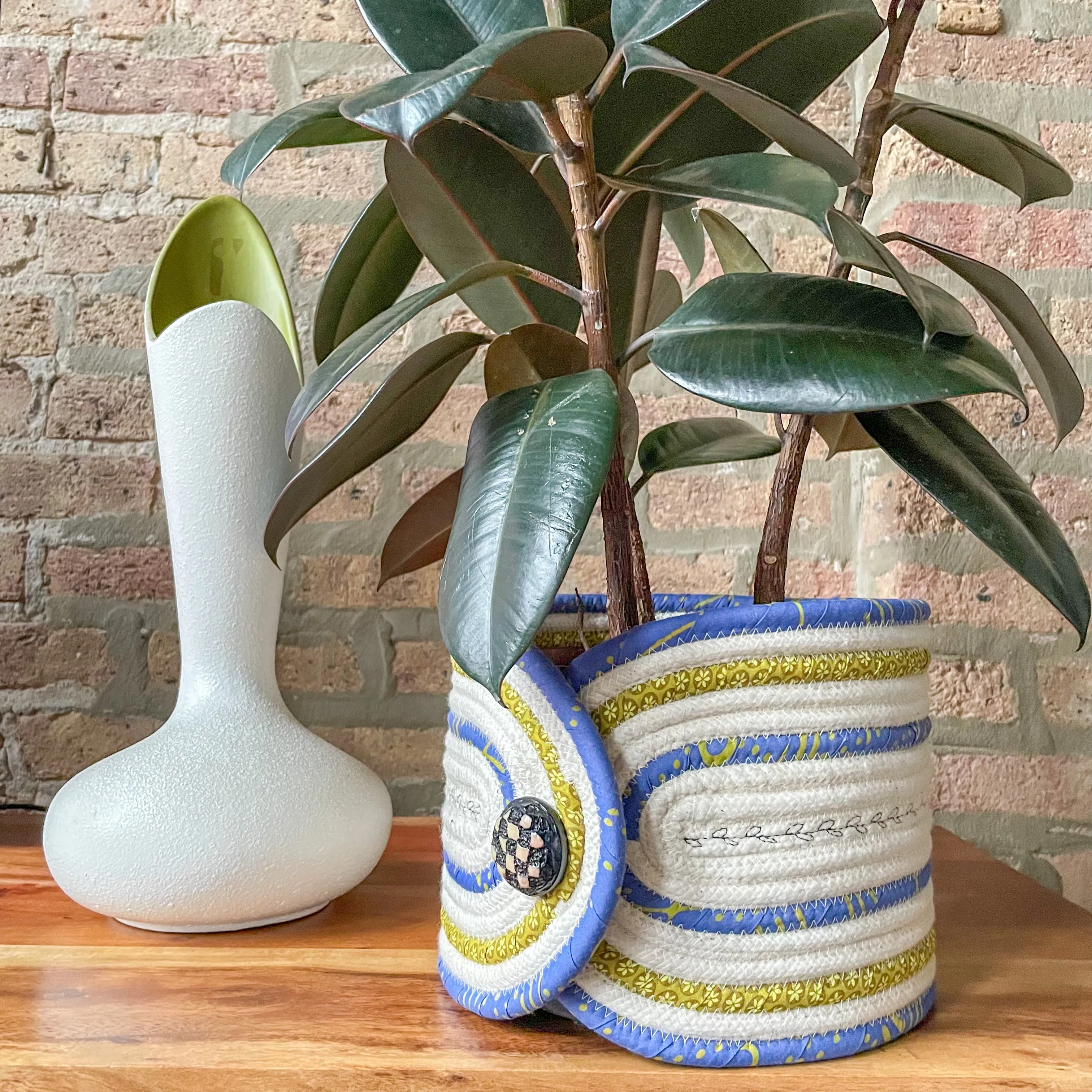 Rope Planter Wrap for 8" Houseplant Pot