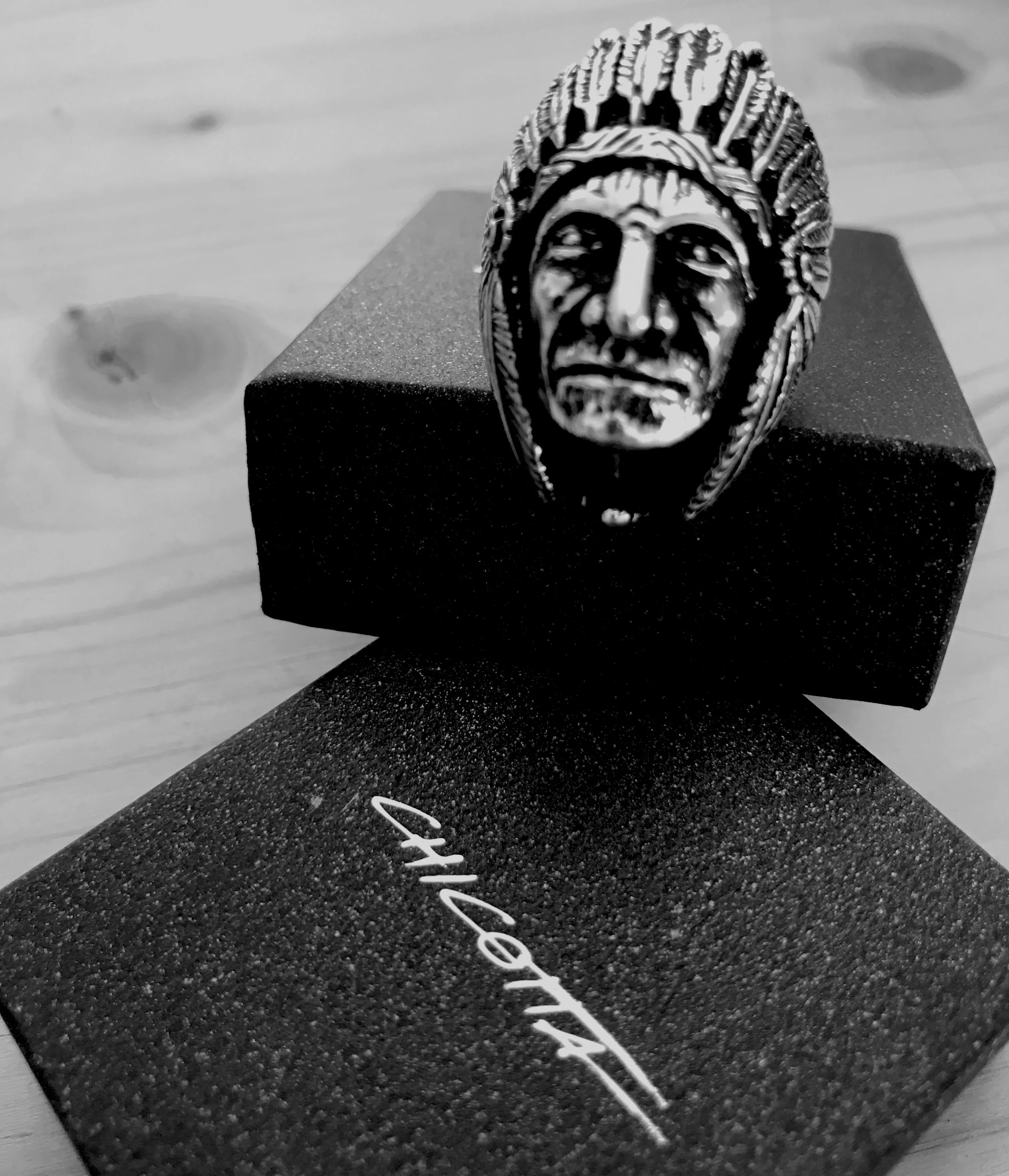 Supreme Native American Design Sterling Silver Ring