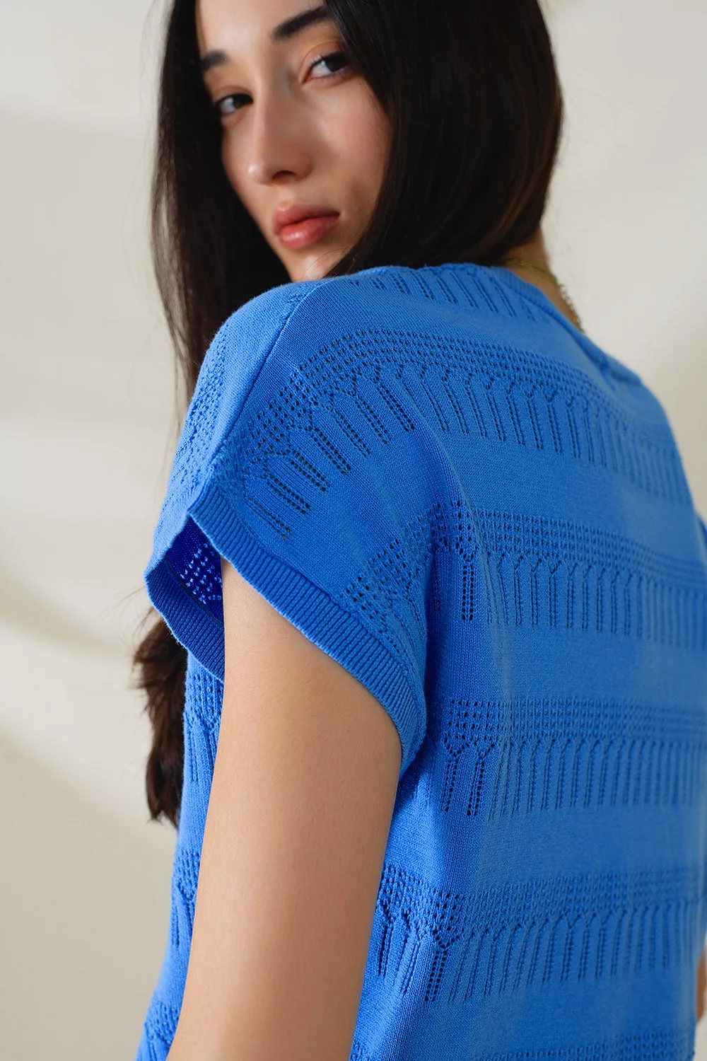 Sweatshirt In Blue With Lace Design and Short sleeves