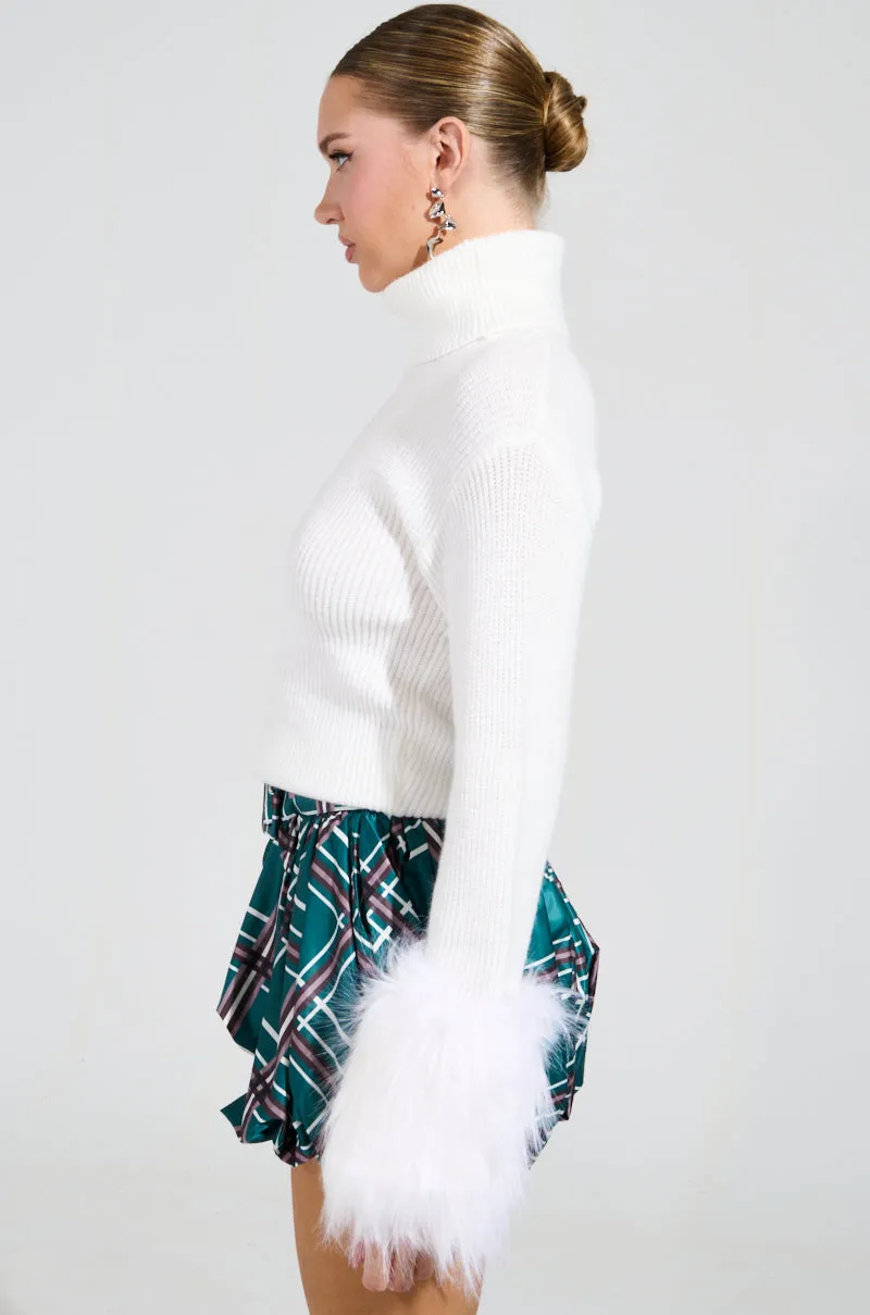 SYDNEY FUR CUFF SWEATER IN IVORY