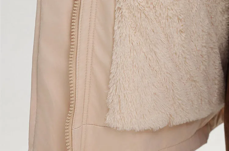 Thickened Water-Resistant Parka for Women with Faux Fur Collar and Flap Pockets