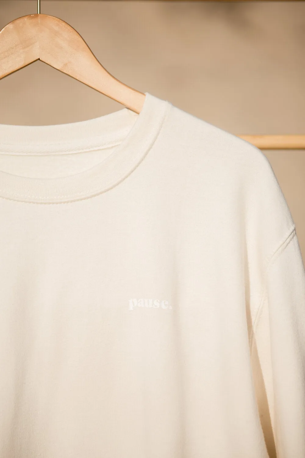Tillie Crew - Vintage White w/Pause