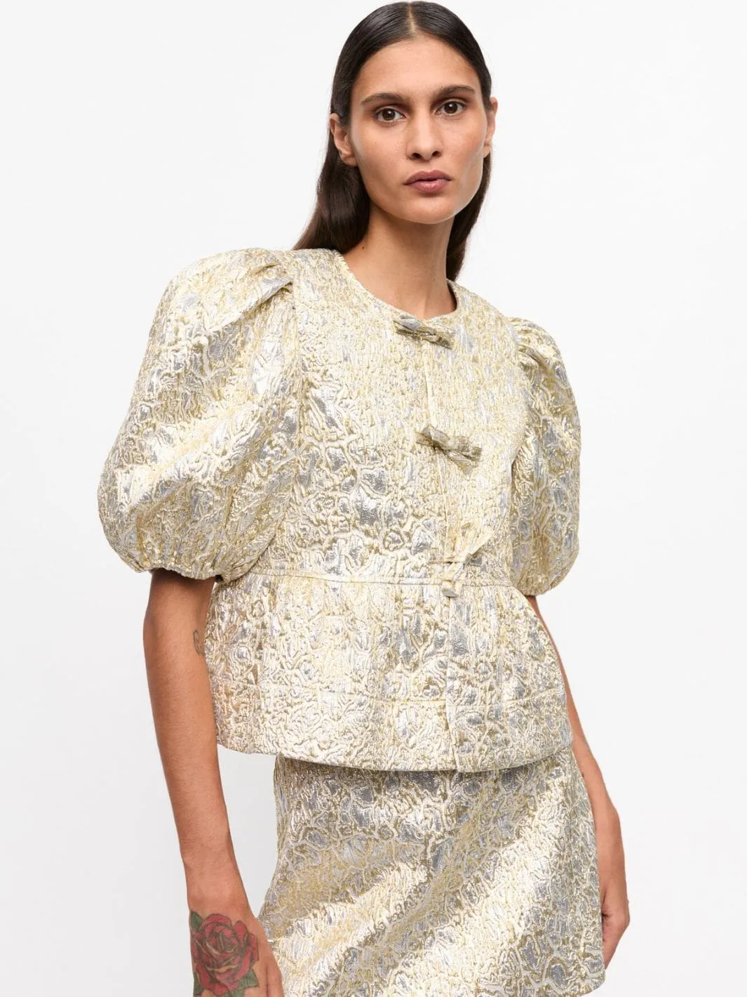 Topp | Metallic Cloque Peplum Blouse