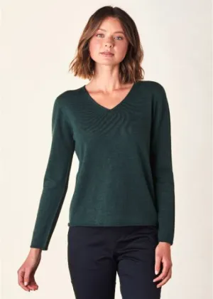 UIMI Scarlet V Merino Wool Top - Ivy