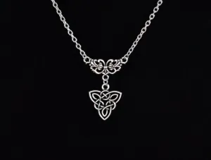 Vintage Celtics Knot Trinity Pendant Necklace Pagan Jewelry