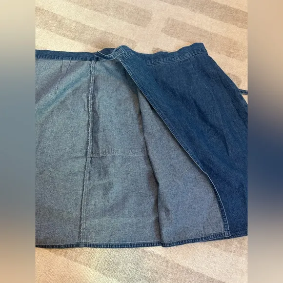 Vintage L.L. Bean Denim Wrap Pockets A-Line Jean Skirt Made in USA 100% Cotton
